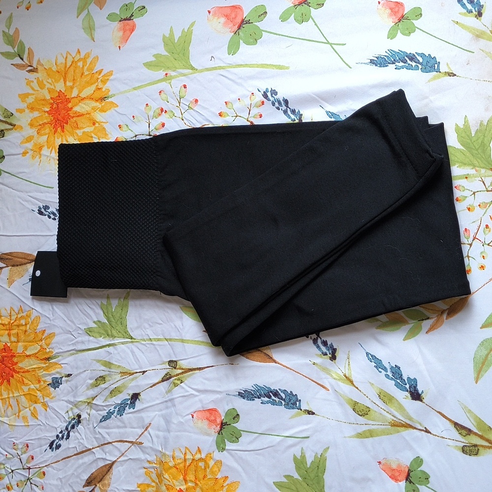 NWT Zenana Leggings